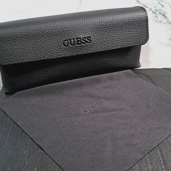 NEW GUESS Eyeglass Bundle brown/green frame case/cloth Rx'able 47-16-135 petite - Picture 7 of 8